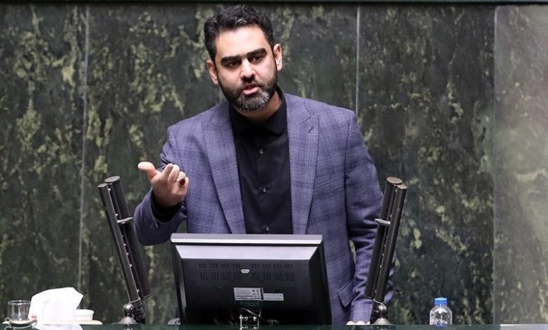 ثابتی: افزایش نرخ ارز تا 126 هزار تومان نیازمند پاسخگویی وزیر اقتصاد است / اخبار سیاسی روز , اخبار مجلس