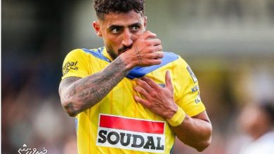 تقدیر عادل فردوسیپور از اللهیار صیادمنش برای تلاش در فوتبال اروپا / اللهیار صیادمنش , عادل فردوسیپور , وسترلو , فوتبال اروپا , لژیونر