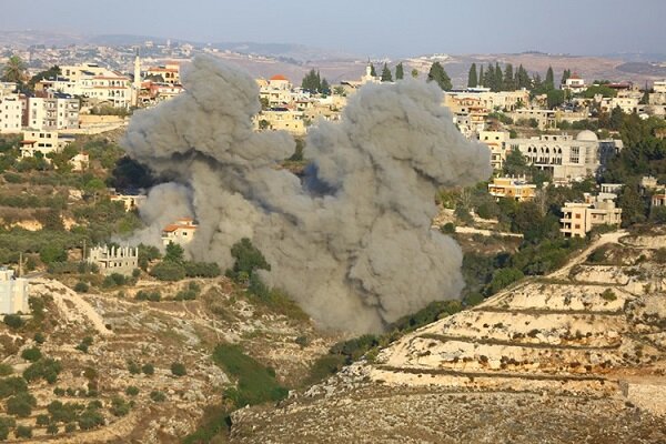 حملات پهپادی و تیراندازی نظامیان صهیونیست به مزارع شبعا و بسطره لبنان / حملات پهپادی , رژیم صهیونیستی , لبنان , مزارع شبعا , مزارع بسطره