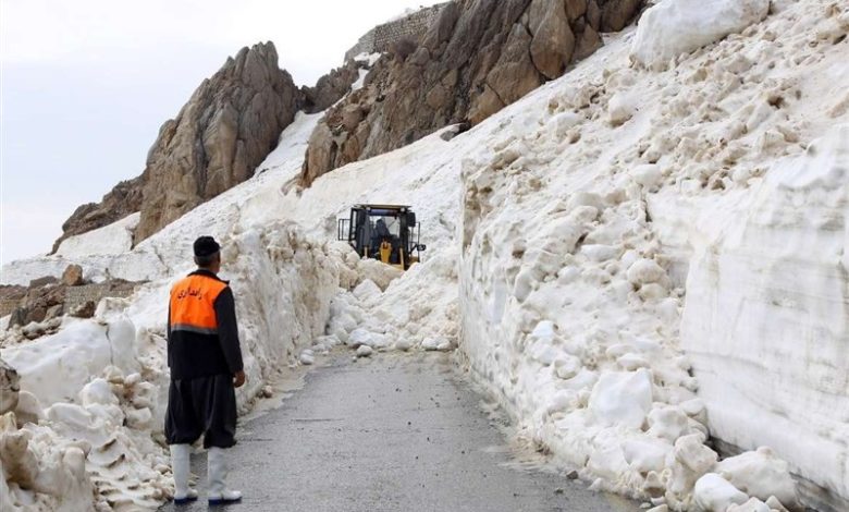 برف و کولاک جاده پاوه به مریوان را مسدود کرد / اخبار کرمانشاه - اخبار استانها