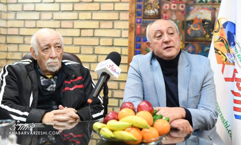 دیدار چهرههای فوتبال و رسانه با اردشیر لارودی در آستانه شب یلدا / اردشیر لارودی , فوتبال ایران , پیشکسوتان فوتبال , دیدار , شب یلدا