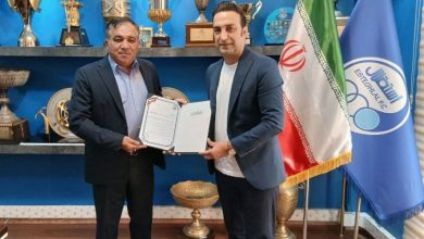 تبریک جنجالی مدیر رسانهای استقلال به تراکتور پس از حذف پرسپولیس از جام حذفی / استقلال , پرسپولیس , تراکتور , جام حذفی , مهدی واعظی
