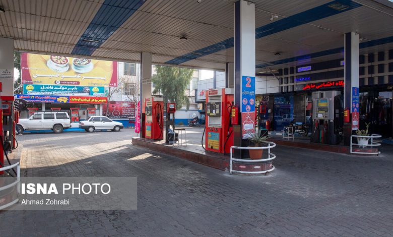 مدیر شرکت ملی فرآوردههای نفتی تهران: تمام جایگاههای عرضه سوخت در وضعیت عادی قرار دارند / بنزین , جایگاه سوخت , سهمیه بنزین , قیمت بنزین , شرکت ملی فرآوردههای نفتی