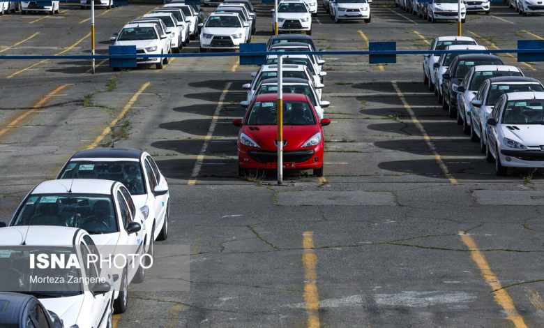 عضو اتحادیه فروشندگان خودرو: آزادسازی واردات، راهکار موثر کنترل قیمت خودرو / بازار خودرو , افزایش قیمت , واردات خودرو , خودروهای مونتاژی , اتحادیه فروشندگان خودرو