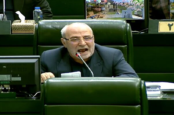 نایبرئیس کمیسیون اصل نود: اصلاح ریشهای در لایحه بودجه ۱۴۰۵ انجام نشده است / بودجه ۱۴۰۵ , برنامه هفتم توسعه , تورم , ارز ترجیحی , مجلس شورای اسلامی