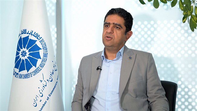 رئیس کمیسیون سرمایه‌گذاری اتاق بازرگانی: تک‌نرخی شدن ارز کلید مهار تورم است / تورم , نرخ ارز , بانک مرکزی , اقتصاد ایران , سرمایه‌گذاری