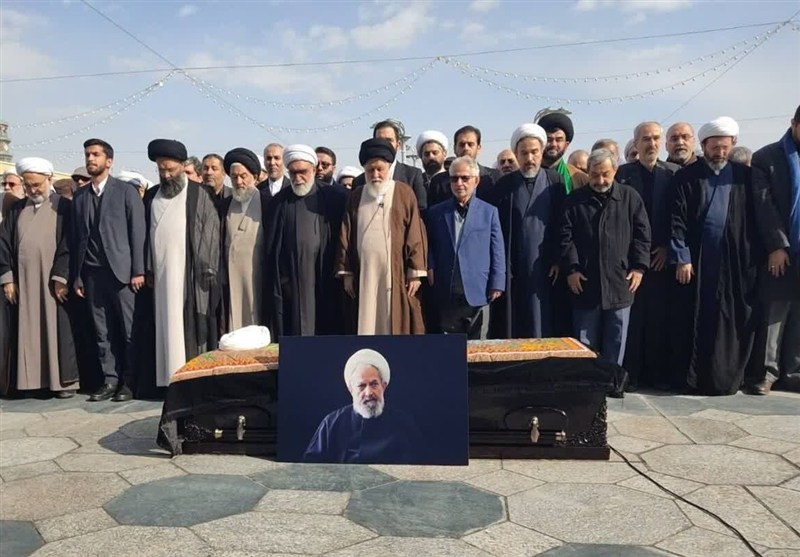 پیکر مرحوم آیتالله عبدخدایی در حرم امامرضا(ع) به خاک سپرده شد / اخبار خراسان رضوی - اخبار استانها