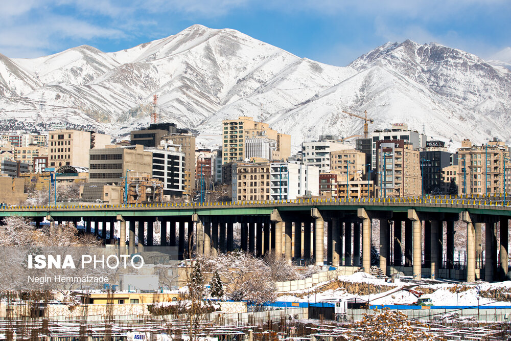 بررسی معاملات مسکن در تهران/ قیمت‌ها بالا می‌رود یا می‌ریزد؟ / , , , ,