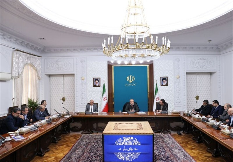 پزشکیان: رفع مشکل نقدینگی صنایع و تولیدی‌ها در دستور کار است / اخبار سیاسی روز , اخبار دولت