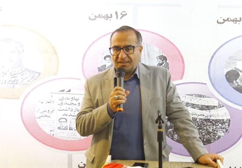 زنگ انقلاب در مدارس فیروزکوه نواخته شد / اخبار استان تهران - اخبار استانها