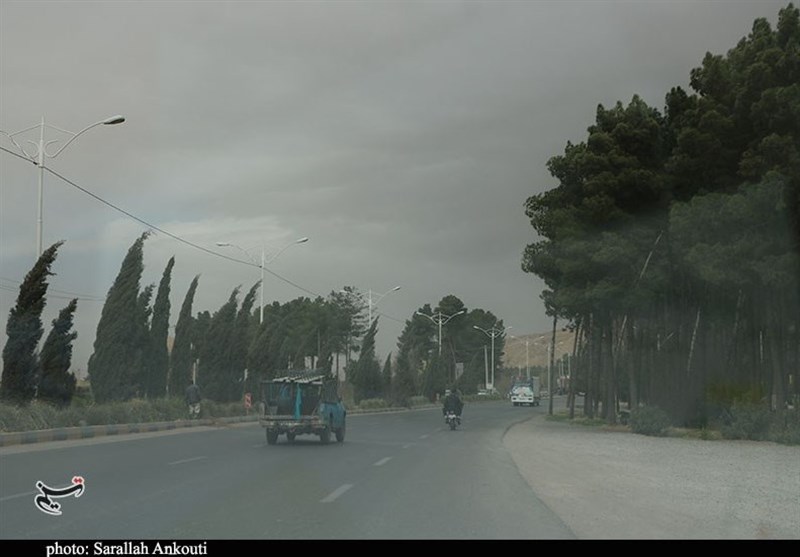 تنوع اقلیمی کرمان در یک روز؛ از طوفان شن و باران تا دمای بالای 30درجه / اخبار کرمان - اخبار استانها