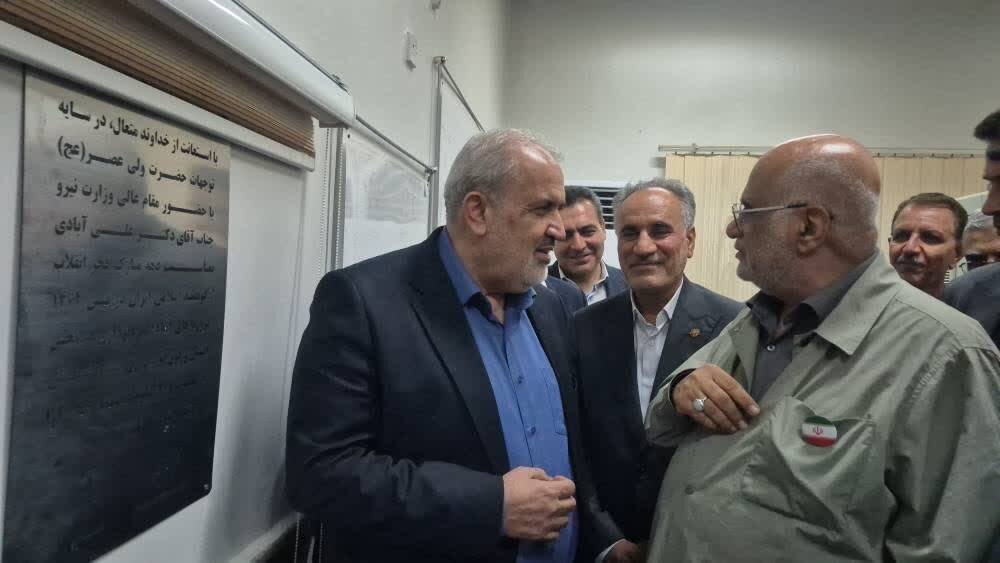 افتتاح ۳۹ پروژه برق با اعتبار ۷۲ هزار میلیارد ریال در خوزستان با حضور وزیر نیرو / برق خوزستان , وزیر نیرو , پروژه‌های برق , توسعه شبکه , عباس علی‌آبادی