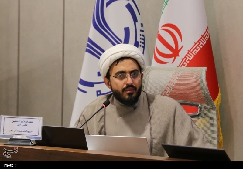 نشست‌های «عبور از بن‌بست» مقدمه تبیین بند هفتم بیانیه گام دوم است / اخبار قم - اخبار استانها