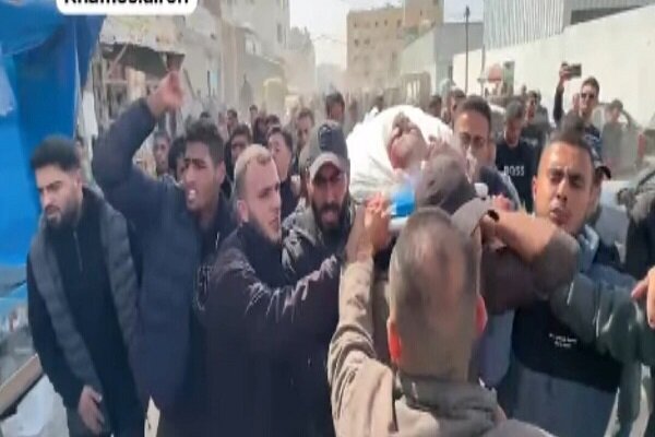 تشییع پیکر فرمانده بارز جهاد اسلامی در غزه پس از حمله هوایی رژیم صهیونیستی
