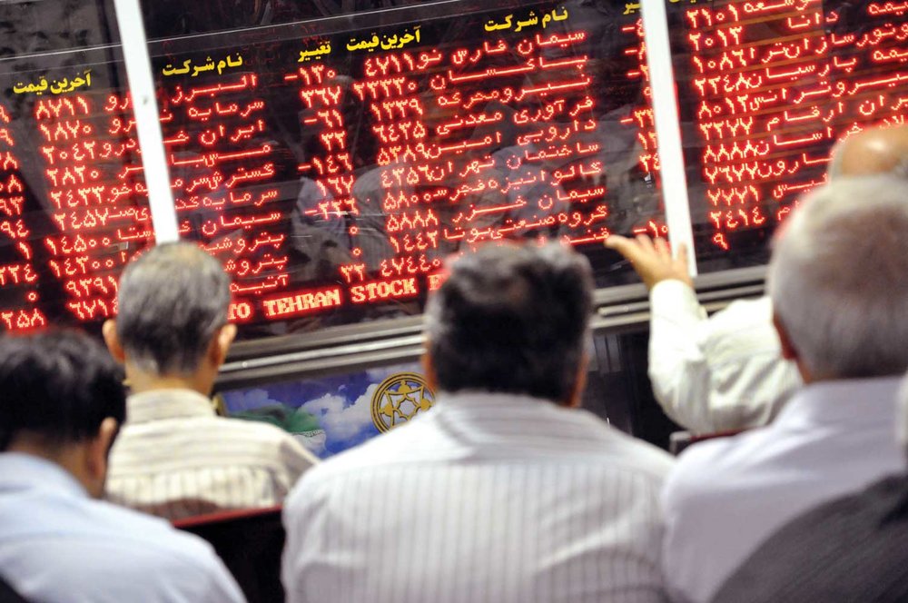 تحلیلگر بازار سرمایه: بورس تهران در بهمن‌ماه وارد فاز نزولی فرسایشی شد / بورس تهران , شاخص کل , شاخص هم‌وزن , تحلیل بازار , سهام