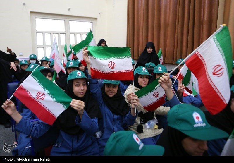 زنگ انقلاب در 3 هزار مدرسه کردستان به صدا درآمد / اخبار کردستان - اخبار استانها