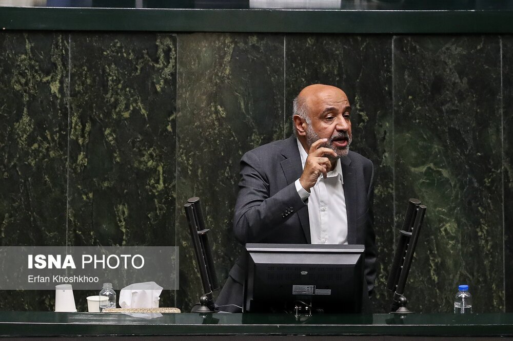 دستور کار وزیر کار: پیگیری مشکلات کارخانه سیمان درود و توسعه ظرفیت‌های اشتغال لرستان / سیمان درود , احمد میدری , وزارت کار , اشتغال لرستان , صنعت سیمان