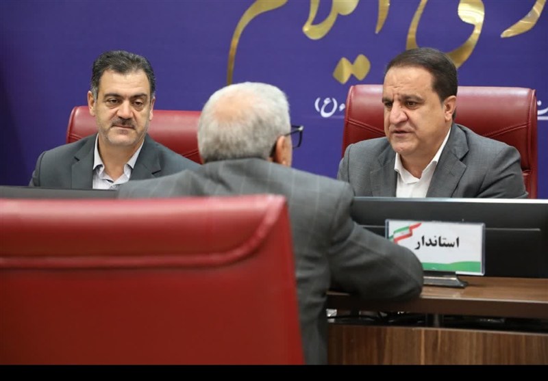 در ملاقات عمومی استاندار ایلام با مردم چه می‌گذرد؟ / اخبار ایلام - اخبار استانها