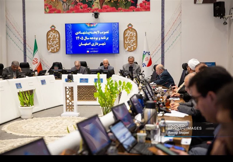 امروز خط مقدم ما جهاد معیشت و معاش است / اخبار اصفهان - اخبار استانها