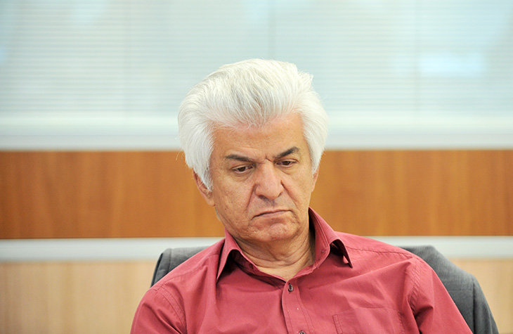 زیان انباشته خودروسازان به مرز ۳۳۰ همت رسید/ رانت ۶۶۰ همتی شکاف قیمتی کارخانه و بازار / صنعت خودرو , زیان انباشته , شکاف قیمتی , قیمت‌گذاری دستوری , مطالبات قطعه‌سازان