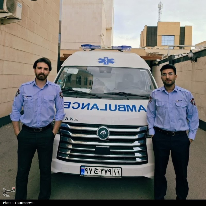 نخستین آمبولانس نو به بنیاد شهید استان زنجان تحویل شد / اخبار زنجان - اخبار استانها