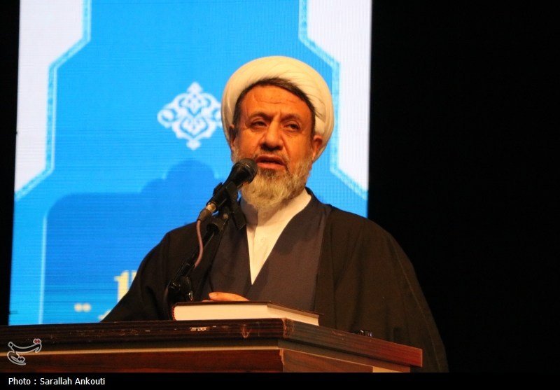 تأکید امام جمعه کرمان بر مسئولیت اخلاقی و دینی اصحاب رسانه / اخبار کرمان - اخبار استانها