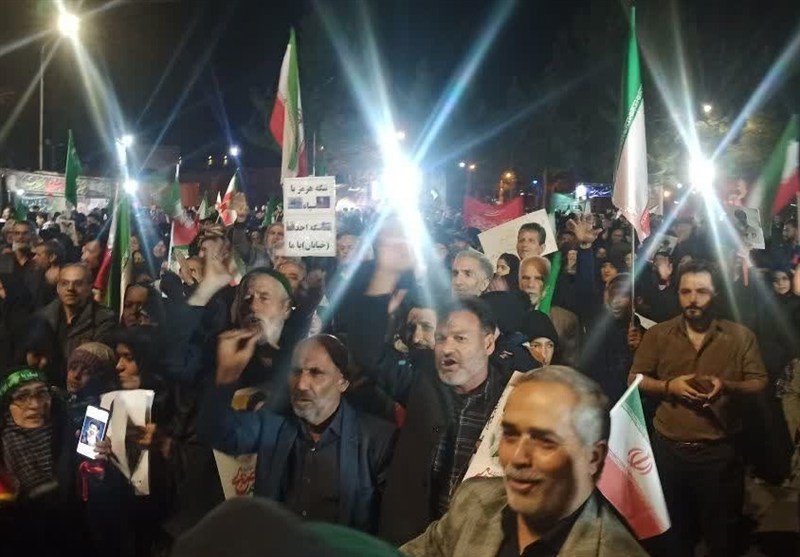 هجدهمین شب حماسه در خراسان جنوبی؛ تجدید بیعت با رهبر انقلاب+عکس / اخبار خراسان جنوبی - اخبار استانها