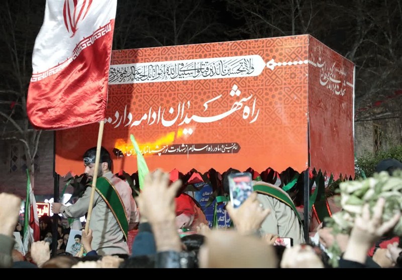 ایستاده در خیابان؛ خرم‌آباد میدانی که خالی نمی‌شود / اخبار لرستان - اخبار استانها