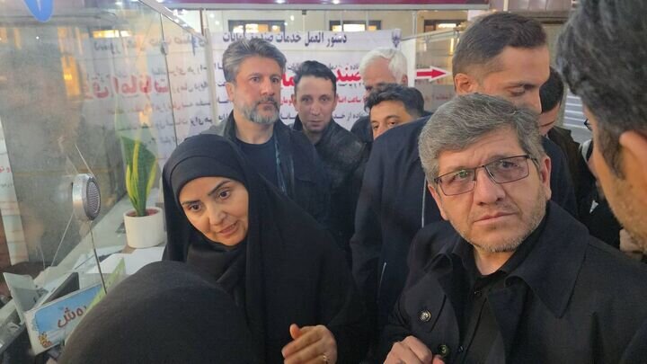 حضور وزیر راه در ایستگاه راه‌آهن تهران؛ صدور دستورات لازم برای تسهیل سفر / , , , ,