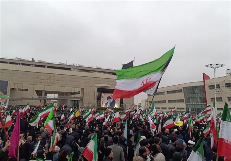 شکوه بیعت، طوفان عشق و ایمان در میدان شهدای مشهد+عکس / اخبار خراسان رضوی - اخبار استانها