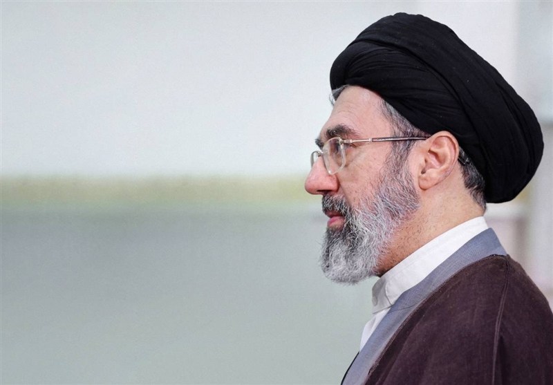 نامه جمعی از وزار، مدیران و کارگزاران ادوار در بیعت با رهبر انقلاب / اخبار سیاسی روز , اخبار دولت