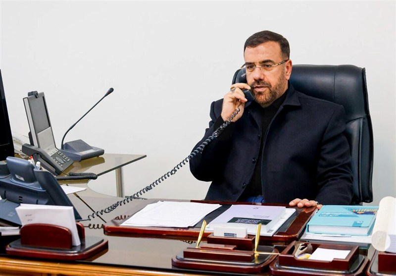 بررسی شرایط استان در گفت‌وگوی تلفنی استاندار فارس با فرمانداران / اخبار فارس - اخبار استانها