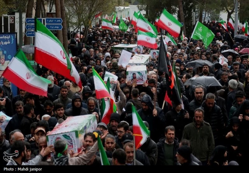 گزارش تسنیم از تشییع باشکوه 3 شهید در مریوان+فیلم / اخبار کردستان - اخبار استانها