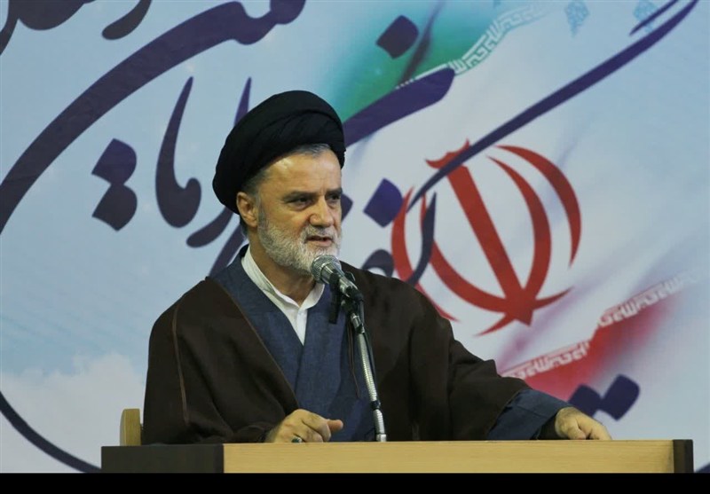 نبویان: پایگاه‌های نظامی آمریکا را در منطقه نابود خواهیم کرد / اخبار آذربایجان غربی - اخبار استانها