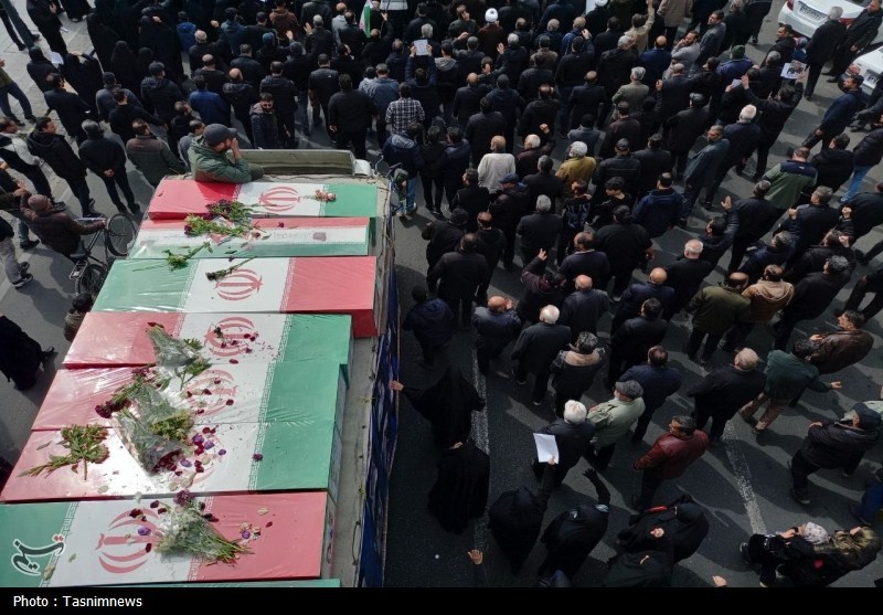 تشییع پیکر مطهر شهدای مدافع وطن در بندرعباس همزمان باراهپیمایی روز قدس / اخبار هرمزگان - اخبار استانها