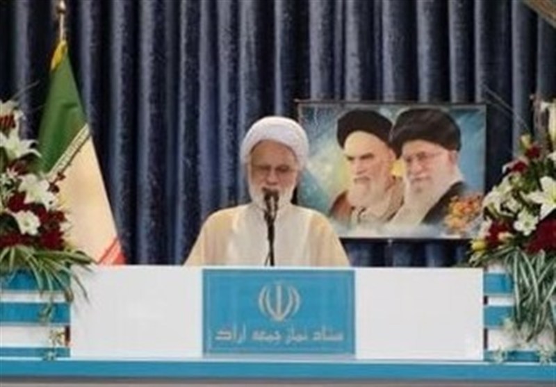 انتقاد امام جمعه اراک از وضعیت بازار خودرو و افزایش قیمتها / اخبار مرکزی - اخبار استانها