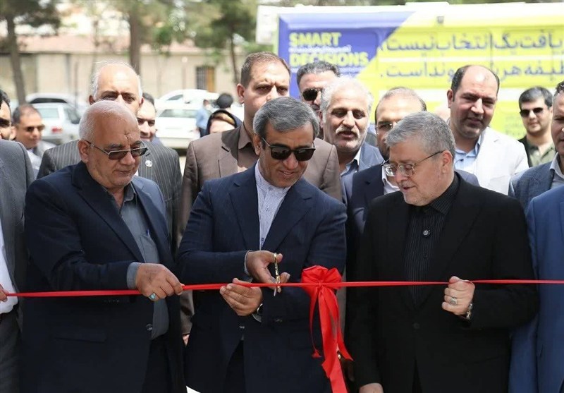 بهره‌برداری از ماشین‌آلات خدمات شهری و کلنگ‌زنی دو کارخانه در مشهد / اخبار خراسان رضوی - اخبار استانها