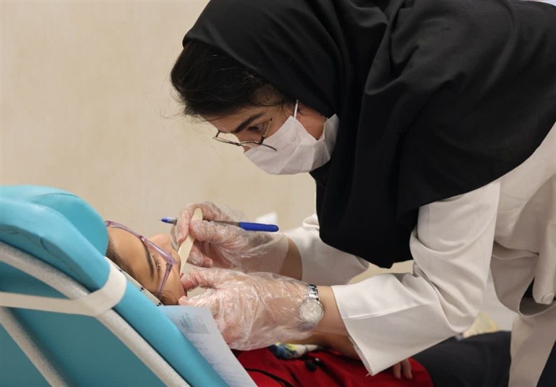 خدمات جهادی دندانپزشکی لبخند سلامت را به 155 نیازمند شاهرودی هدیه کرد / اخبار سمنان - اخبار استانها