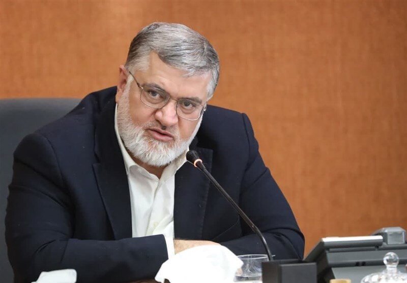 استاندار تهران: منطقه آزاد تهران ورود و ترخیص ناوگان حملونقل عمومی را تسریع میکند / منطقه آزاد تهران , استاندار تهران , شهر فرودگاهی امام خمینی , حمل و نقل عمومی , ترخیص کالا