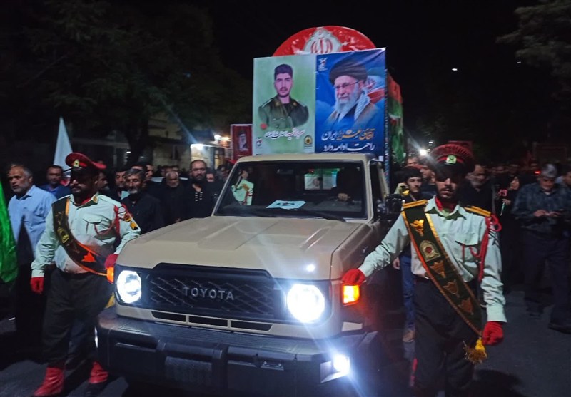 تشییع و تدفین پیکر مطهر شهید احسان احمدی در شهرکرد و اردل + تصویر / اخبار چهارمحال و بختیاری - اخبار استانها