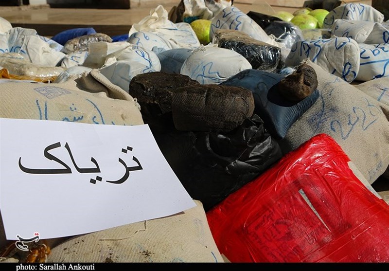 غافلگیری 3 متهم در محل دپوی 470 کیلو تریاک در کرمان / اخبار کرمان - اخبار استانها