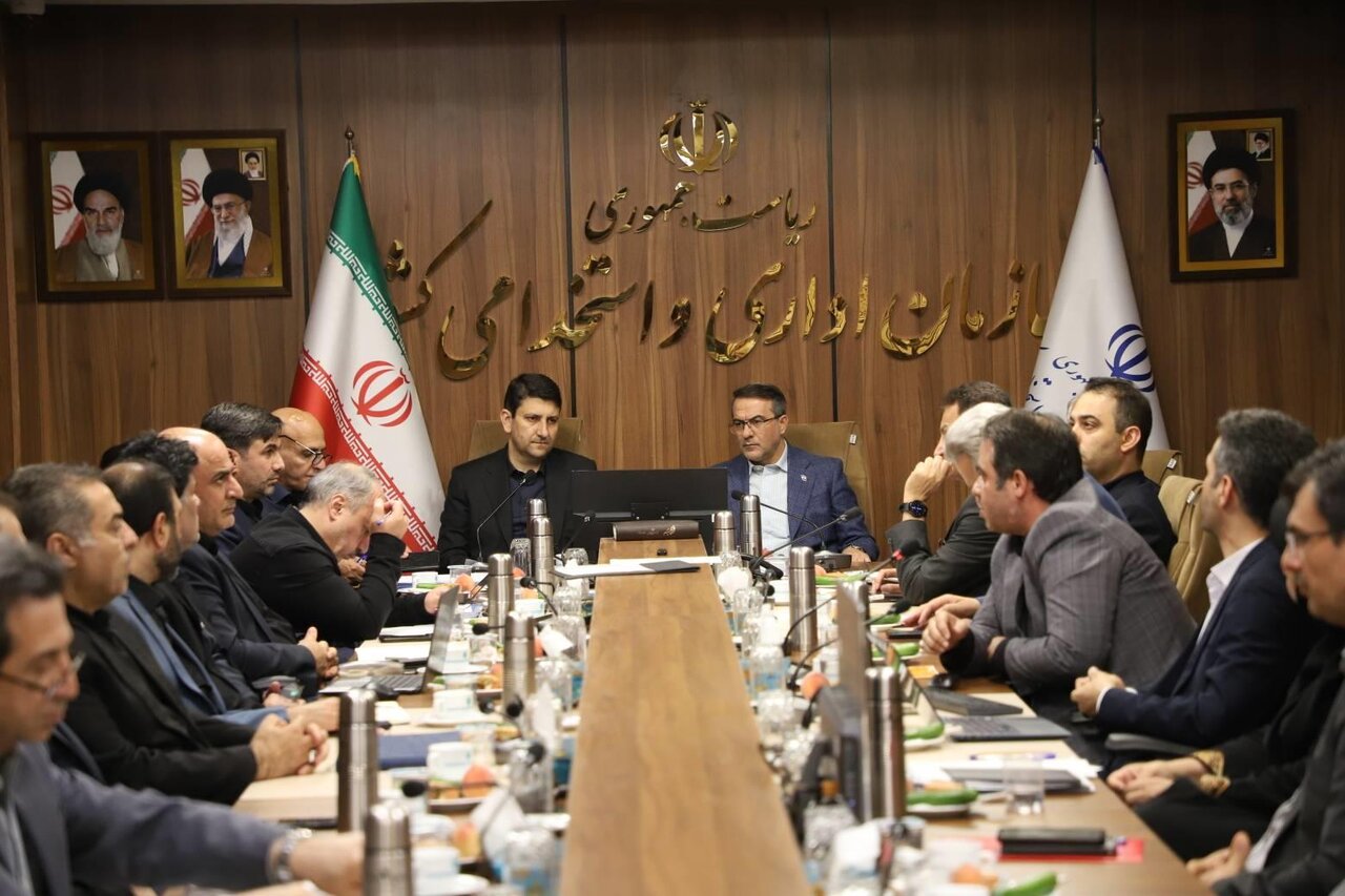 وزیر ارتباطات: حکمرانی داده و معماری یکپارچه، زیربنای دولت هوشمند است / دولت هوشمند , حکمرانی داده , معماری یکپارچه , تصمیم‌سازی , دستگاه‌های اجرایی