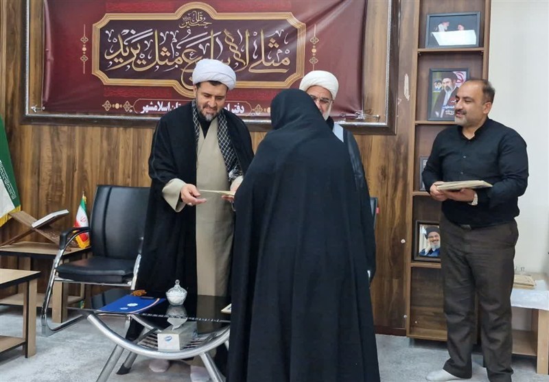 تجلیل از بانوان خادم افتخاری در ستاد بازسازی عتبات اسلامشهر / اخبار استان تهران - اخبار استانها