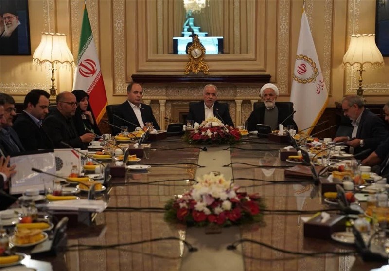 استاندار یزد اختصاص معدن برای تأمین مالی انتقال آب را پیگیری کرد / اخبار یزد - اخبار استانها