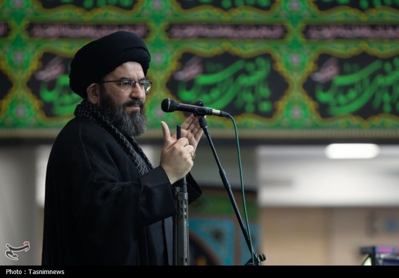 نماز جمعه دژ تسخیرناپذیر صیانت از ارزشهای انقلاب است / اخبار زنجان - اخبار استانها