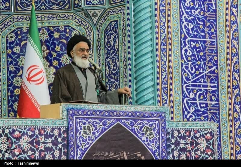 اربعین حسینی مکتب «تاب‌آوری» و «استقامت» در برابر دشمن است / اخبار قم - اخبار استانها