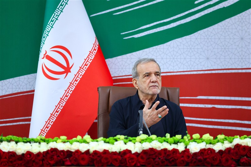پزشکیان: برای رفع نیازهای جامعه فراتر از دیدگاه‌های سیاسی عمل می‌کنیم / اخبار سیاسی روز , اخبار دولت