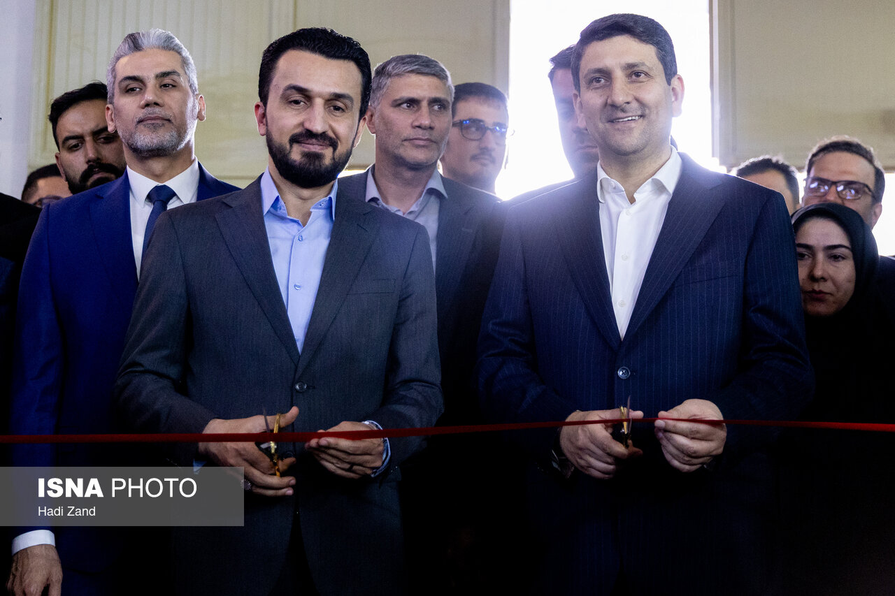 افتتاح بیست‌ونهمین نمایشگاه بین‌المللی الکامپ با حضور وزیر ارتباطات / الکامپ , نمایشگاه , وزیر ارتباطات , فناوری اطلاعات , ارتباطات