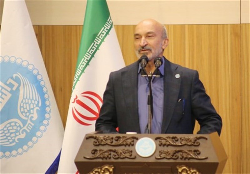 صدور حکم اخراج دو دانشجوی اهانت‌کننده به پرچم ایران / اخبار سیاسی روز , اخبار حوزه علمیه و دانشگاه