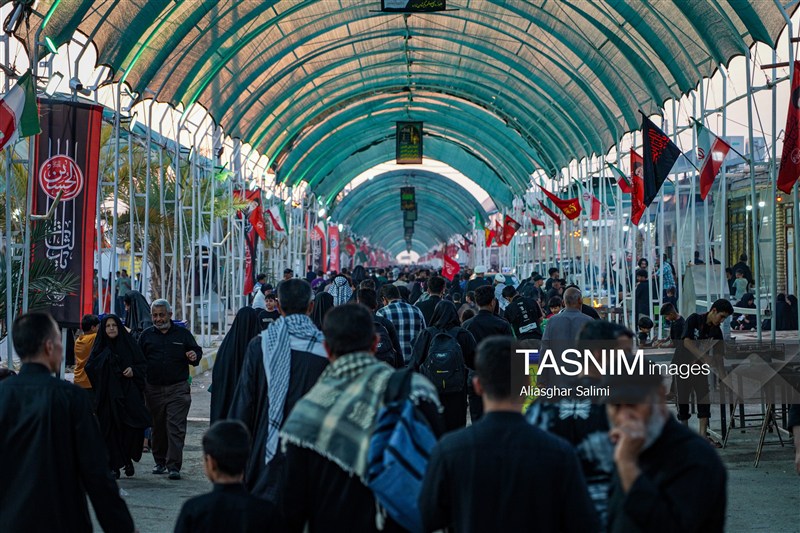 همه رهسپارند؛ گروهی با پاهای خسته و عده‌ای با چشمانی اشکبار/اربعین دل / اخبار قم - اخبار استانها